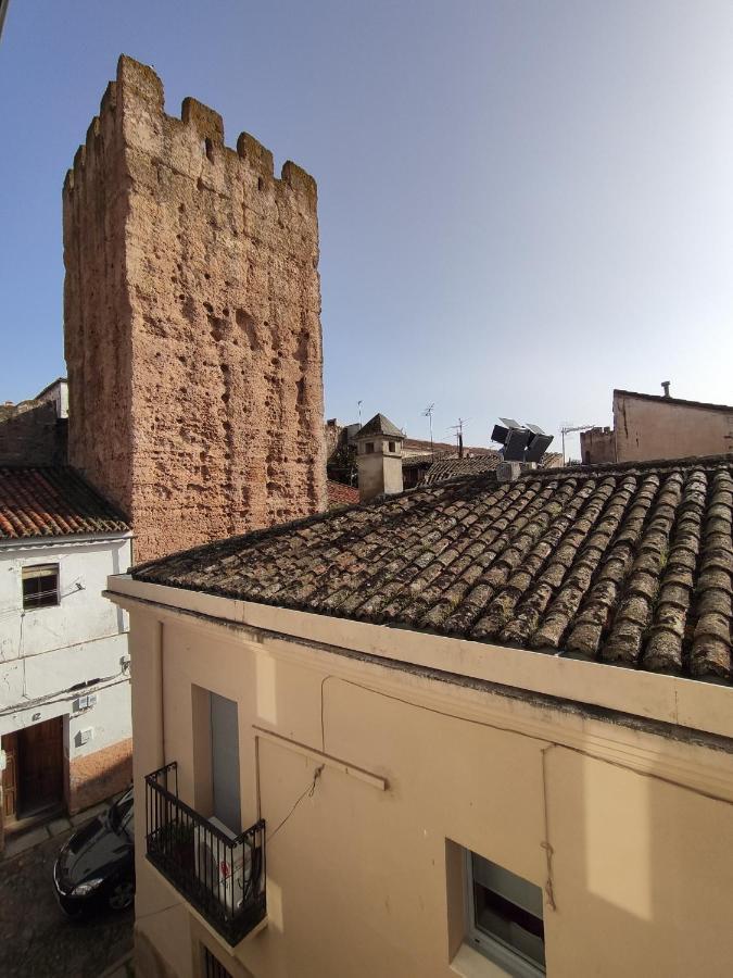 Apartamento Torre Del Aver Caceres Luaran gambar