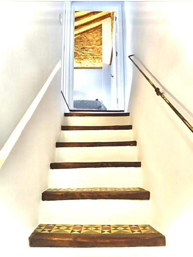 Apartamento Torre Del Aver Caceres Luaran gambar